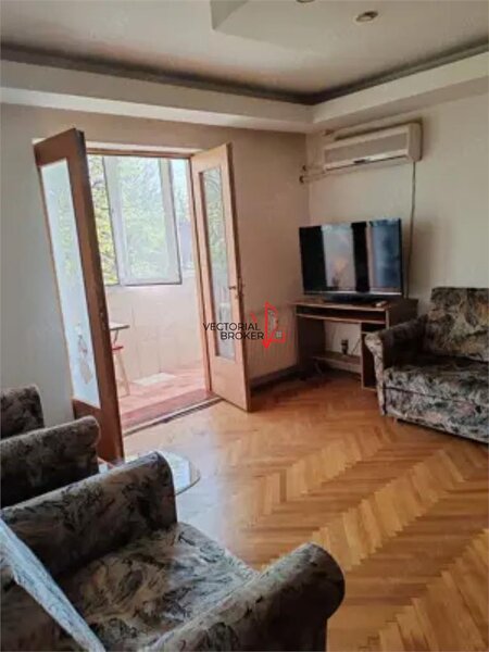 Basarabia, Diham, 2 camere semidecomandate, et. 3, bloc caramida, mobilat,